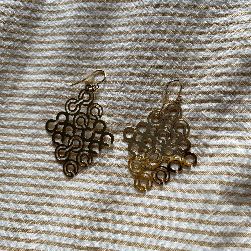 Dangly Coach Earrings Gold